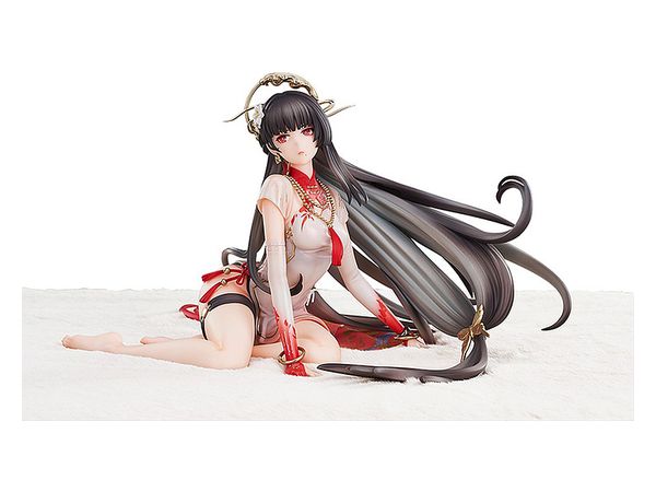 Punishing: Gray Raven Qu: Crimson Blessing Figure